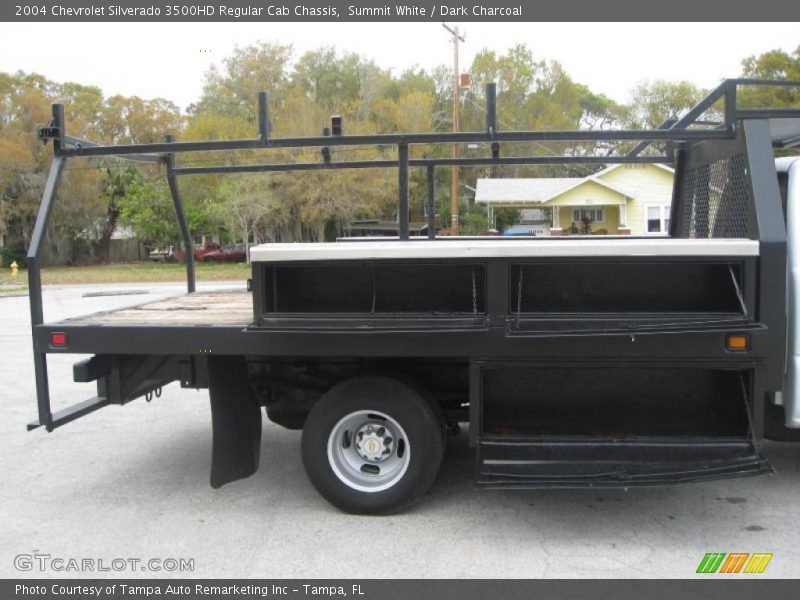 Summit White / Dark Charcoal 2004 Chevrolet Silverado 3500HD Regular Cab Chassis