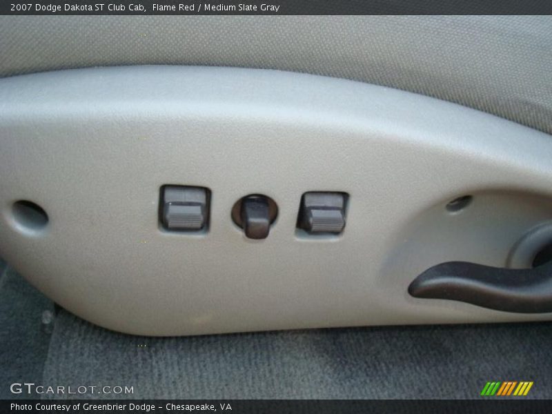 Flame Red / Medium Slate Gray 2007 Dodge Dakota ST Club Cab