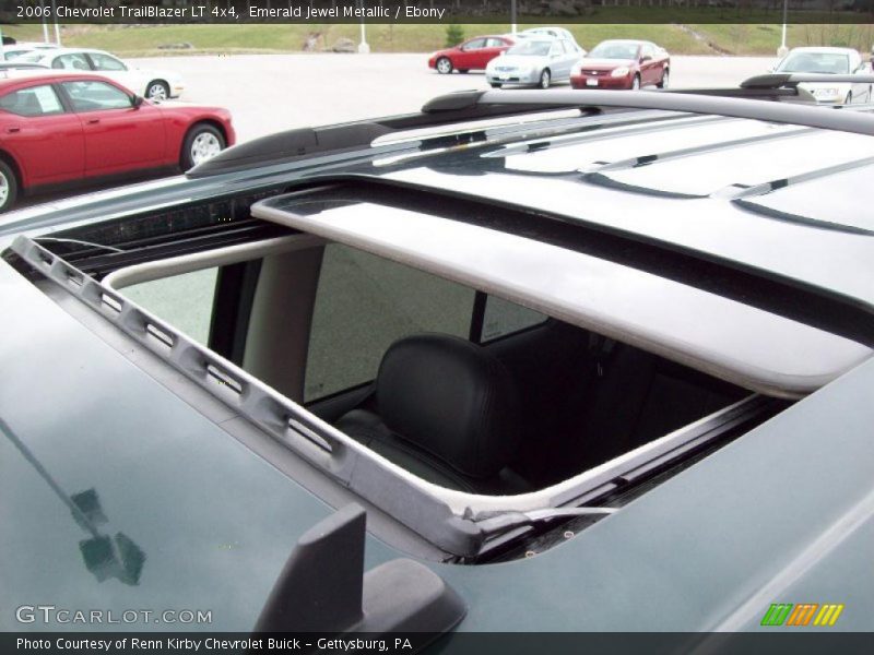 Emerald Jewel Metallic / Ebony 2006 Chevrolet TrailBlazer LT 4x4