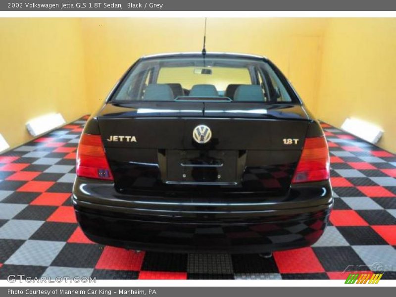 Black / Grey 2002 Volkswagen Jetta GLS 1.8T Sedan