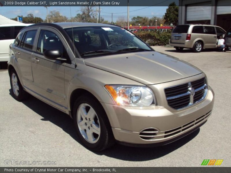 Light Sandstone Metallic / Dark Slate Gray 2009 Dodge Caliber SXT