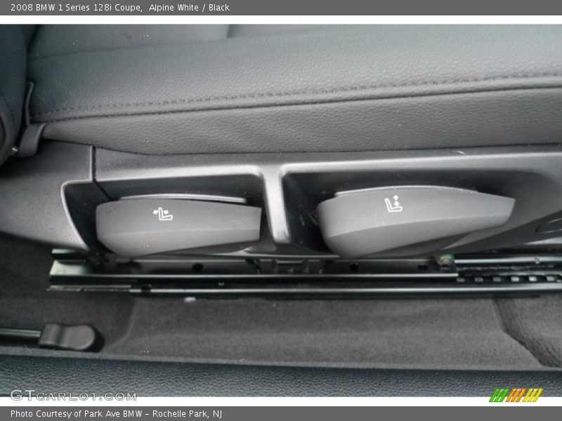 Alpine White / Black 2008 BMW 1 Series 128i Coupe