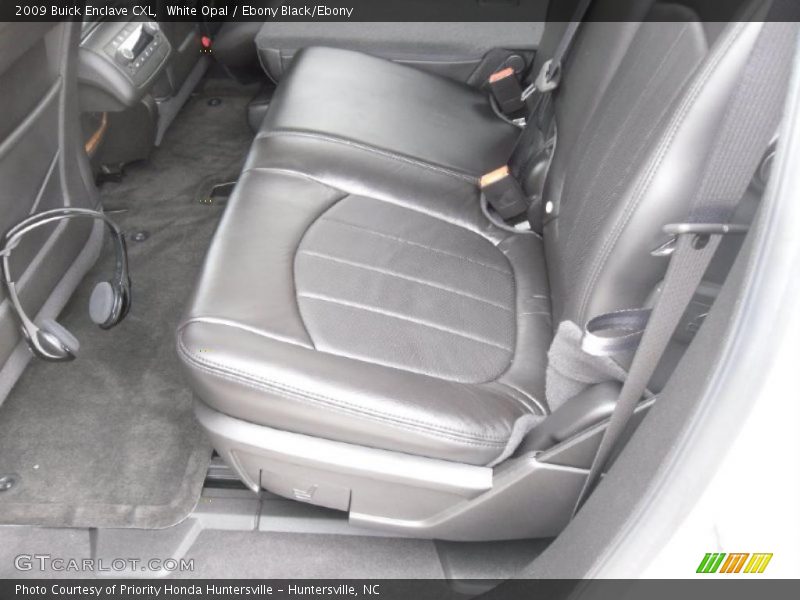 White Opal / Ebony Black/Ebony 2009 Buick Enclave CXL