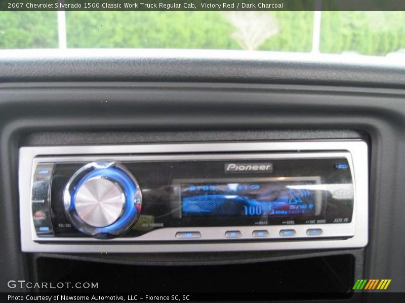 Victory Red / Dark Charcoal 2007 Chevrolet Silverado 1500 Classic Work Truck Regular Cab