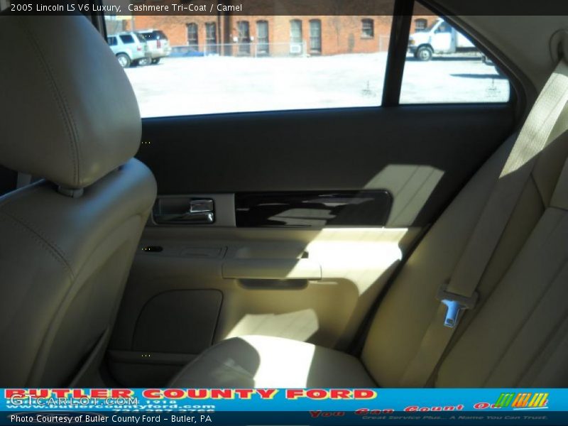 Cashmere Tri-Coat / Camel 2005 Lincoln LS V6 Luxury