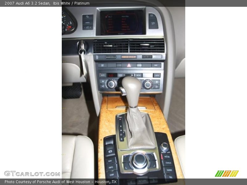Ibis White / Platinum 2007 Audi A6 3.2 Sedan
