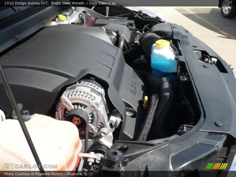 Bright Silver Metallic / Dark Slate Gray 2010 Dodge Journey SXT