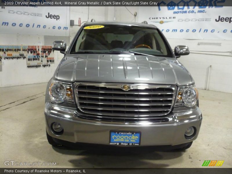 Mineral Gray Metallic / Dark Slate Gray/Light Slate Gray 2009 Chrysler Aspen Limited 4x4