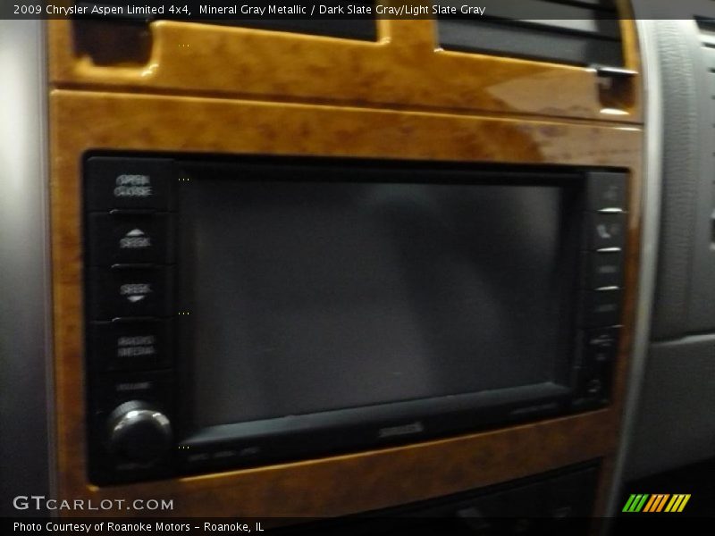 Mineral Gray Metallic / Dark Slate Gray/Light Slate Gray 2009 Chrysler Aspen Limited 4x4