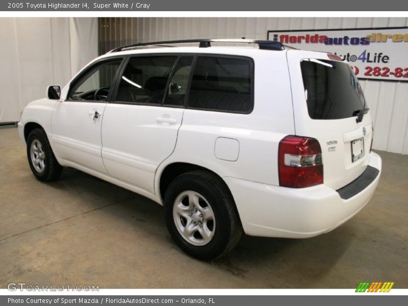 Super White / Gray 2005 Toyota Highlander I4