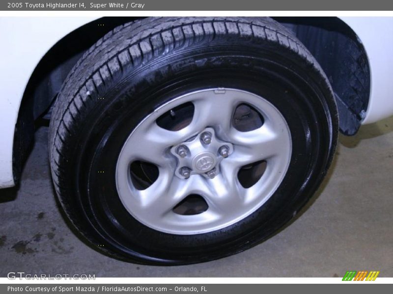 Super White / Gray 2005 Toyota Highlander I4