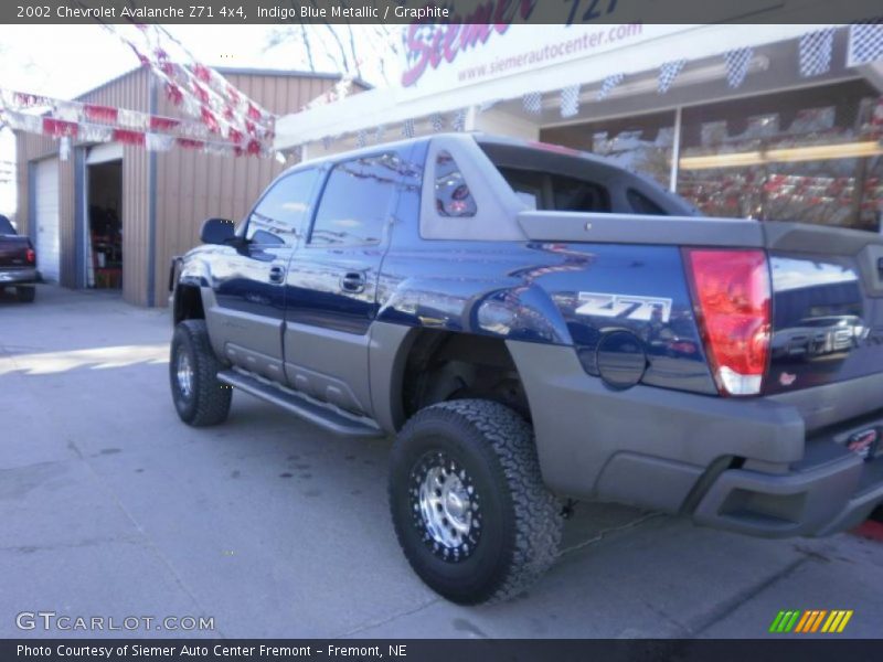Indigo Blue Metallic / Graphite 2002 Chevrolet Avalanche Z71 4x4