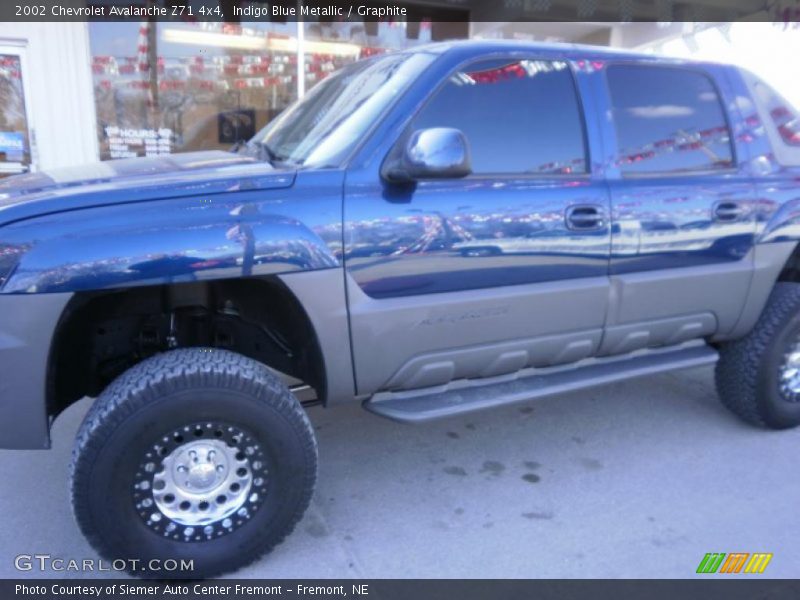 Indigo Blue Metallic / Graphite 2002 Chevrolet Avalanche Z71 4x4