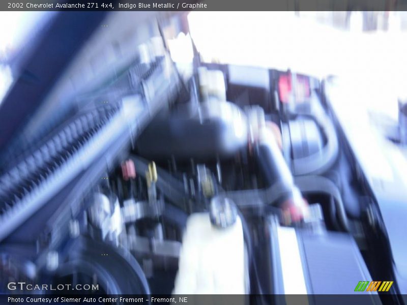 Indigo Blue Metallic / Graphite 2002 Chevrolet Avalanche Z71 4x4