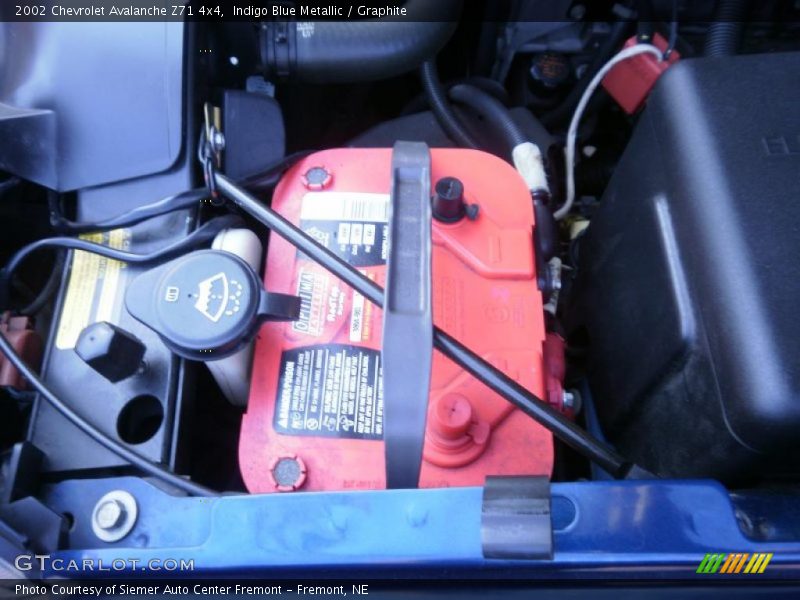 Indigo Blue Metallic / Graphite 2002 Chevrolet Avalanche Z71 4x4