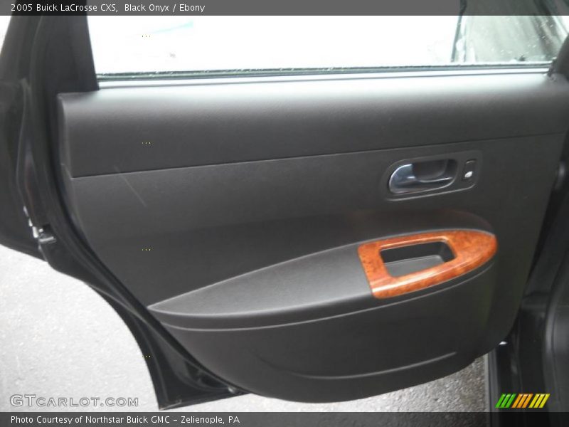 Black Onyx / Ebony 2005 Buick LaCrosse CXS