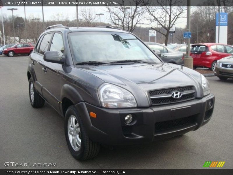 Dark Titanium Gray Metallic / Gray 2007 Hyundai Tucson SE 4WD