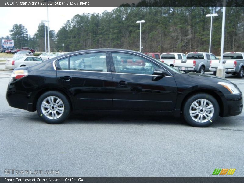 Super Black / Blond 2010 Nissan Altima 2.5 SL