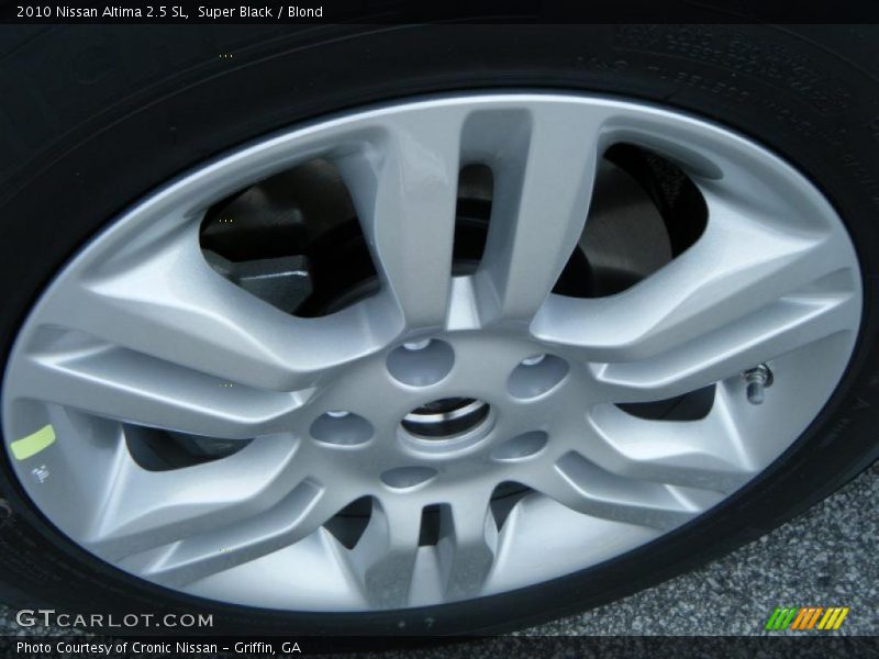 Super Black / Blond 2010 Nissan Altima 2.5 SL