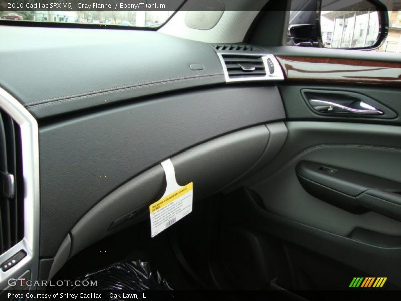 Gray Flannel / Ebony/Titanium 2010 Cadillac SRX V6