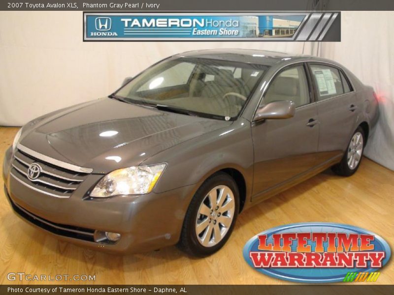 Phantom Gray Pearl / Ivory 2007 Toyota Avalon XLS