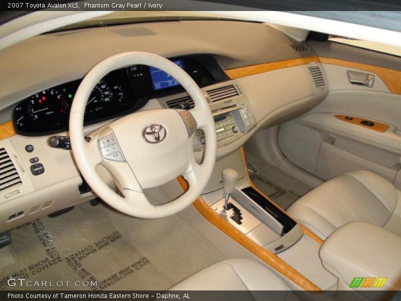 Phantom Gray Pearl / Ivory 2007 Toyota Avalon XLS