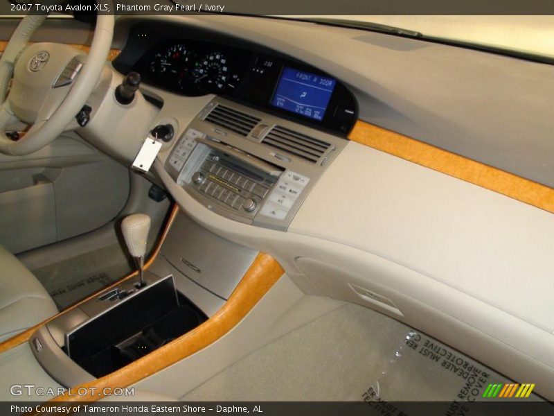 Phantom Gray Pearl / Ivory 2007 Toyota Avalon XLS