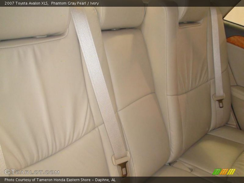 Phantom Gray Pearl / Ivory 2007 Toyota Avalon XLS