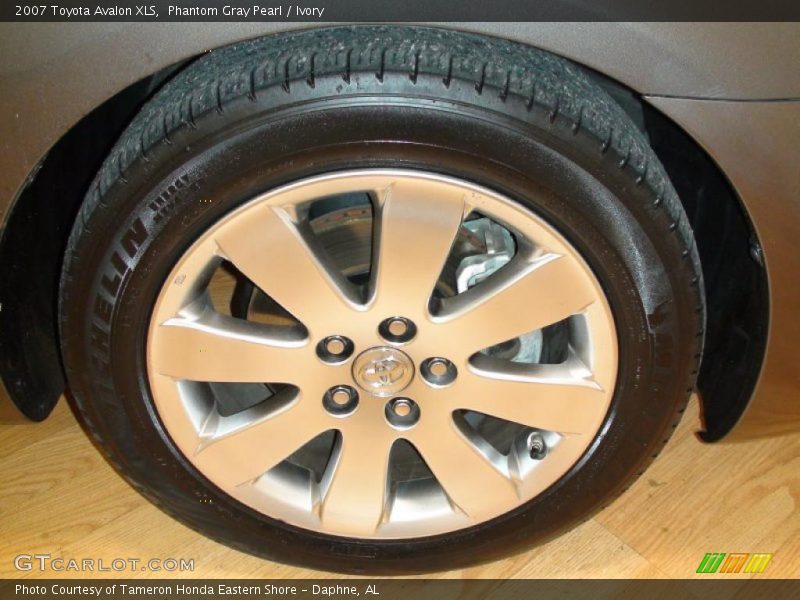 Phantom Gray Pearl / Ivory 2007 Toyota Avalon XLS