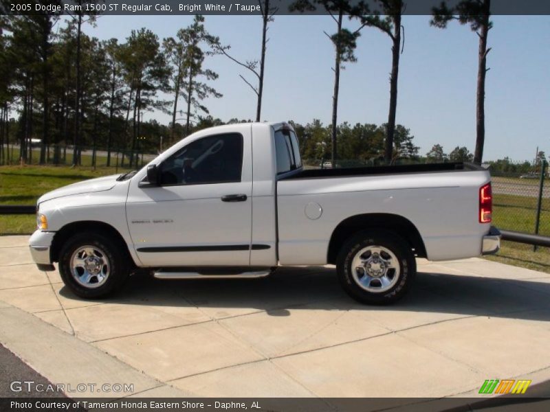 Bright White / Taupe 2005 Dodge Ram 1500 ST Regular Cab