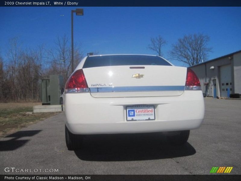 White / Ebony 2009 Chevrolet Impala LT