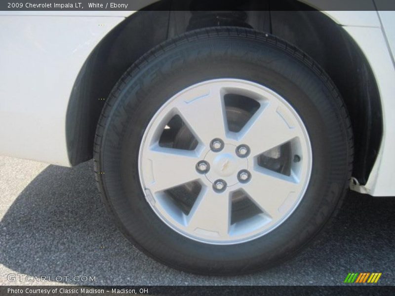 White / Ebony 2009 Chevrolet Impala LT