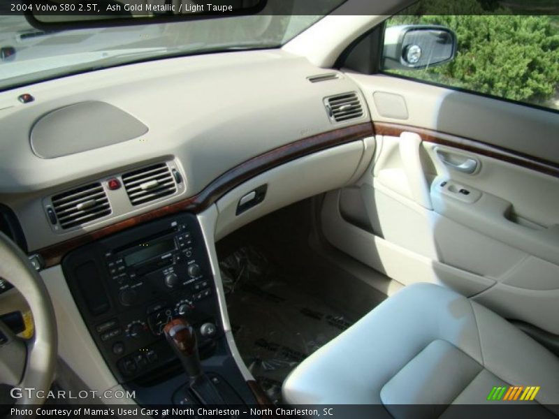 Ash Gold Metallic / Light Taupe 2004 Volvo S80 2.5T