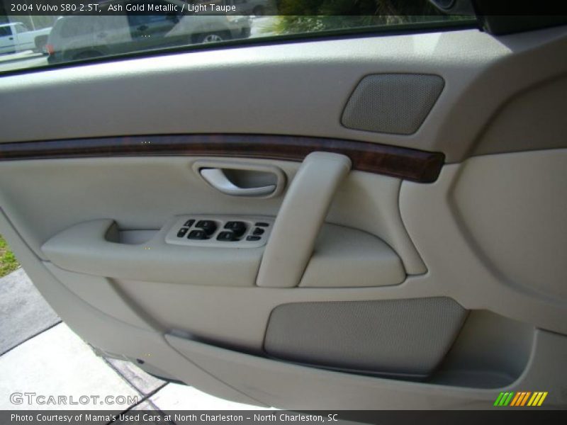 Ash Gold Metallic / Light Taupe 2004 Volvo S80 2.5T