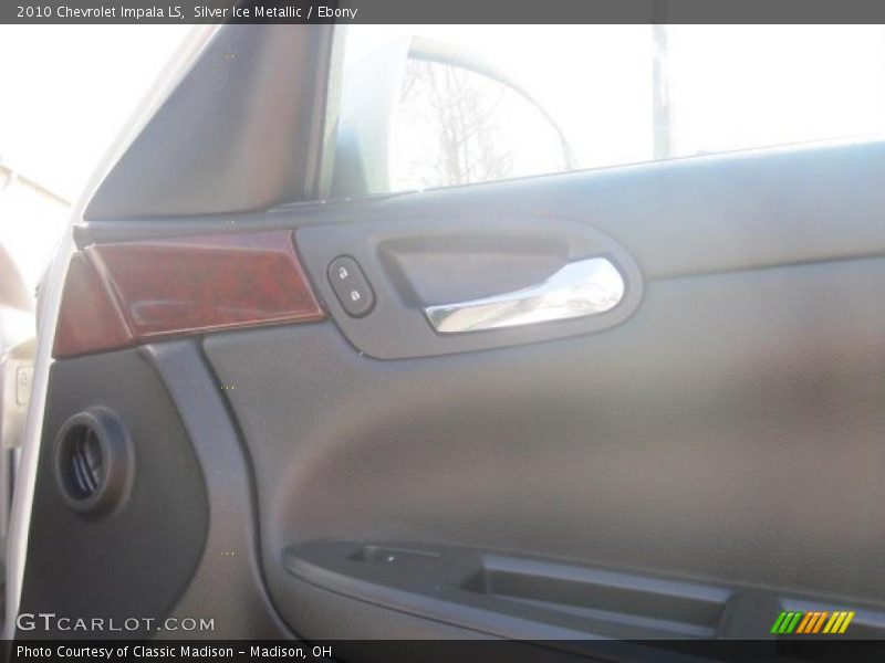 Silver Ice Metallic / Ebony 2010 Chevrolet Impala LS