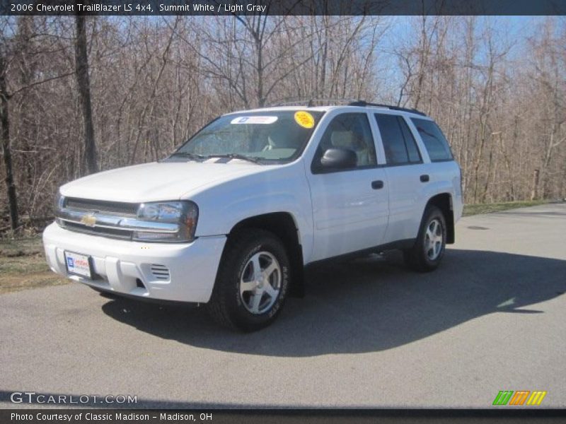 Summit White / Light Gray 2006 Chevrolet TrailBlazer LS 4x4