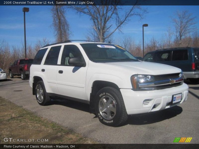 Summit White / Light Gray 2006 Chevrolet TrailBlazer LS 4x4