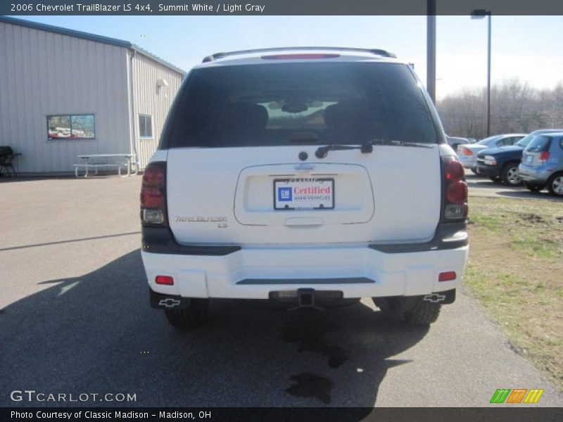 Summit White / Light Gray 2006 Chevrolet TrailBlazer LS 4x4