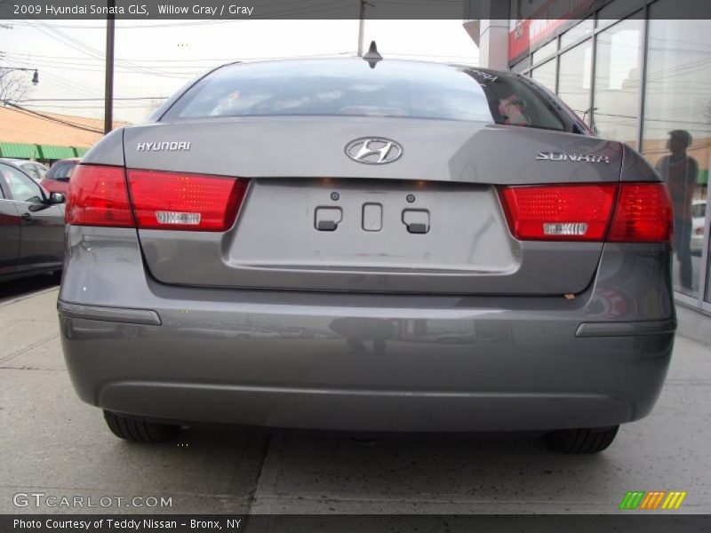 Willow Gray / Gray 2009 Hyundai Sonata GLS