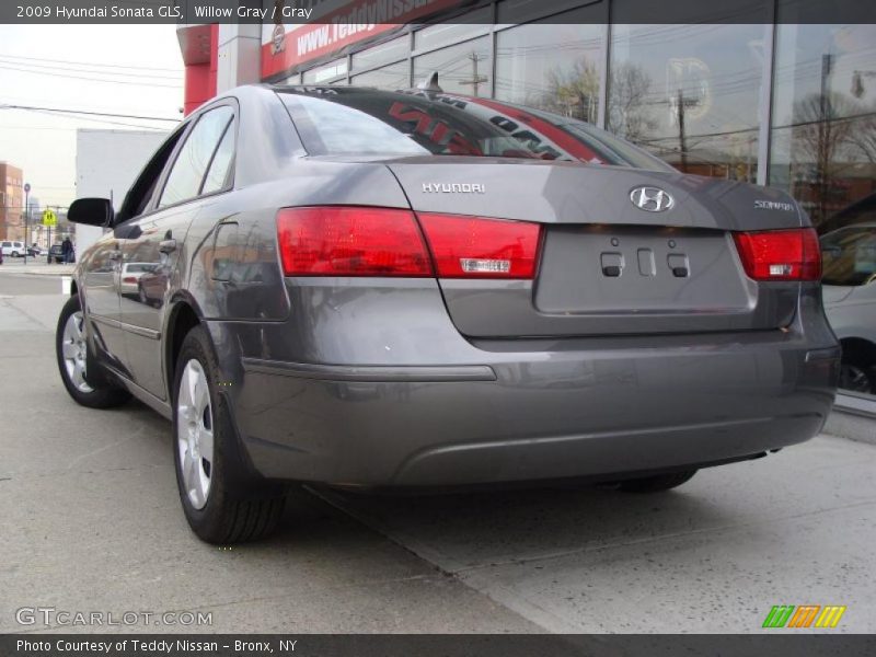 Willow Gray / Gray 2009 Hyundai Sonata GLS