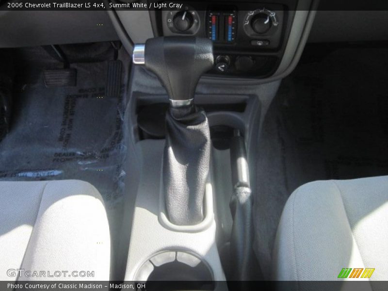 Summit White / Light Gray 2006 Chevrolet TrailBlazer LS 4x4