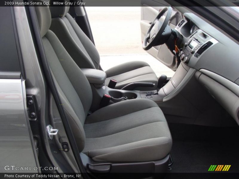 Willow Gray / Gray 2009 Hyundai Sonata GLS