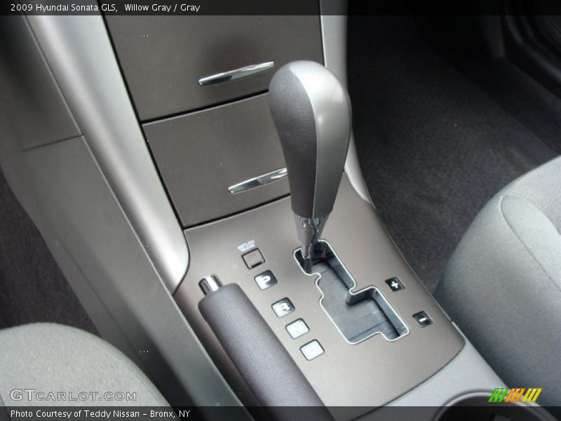 Willow Gray / Gray 2009 Hyundai Sonata GLS
