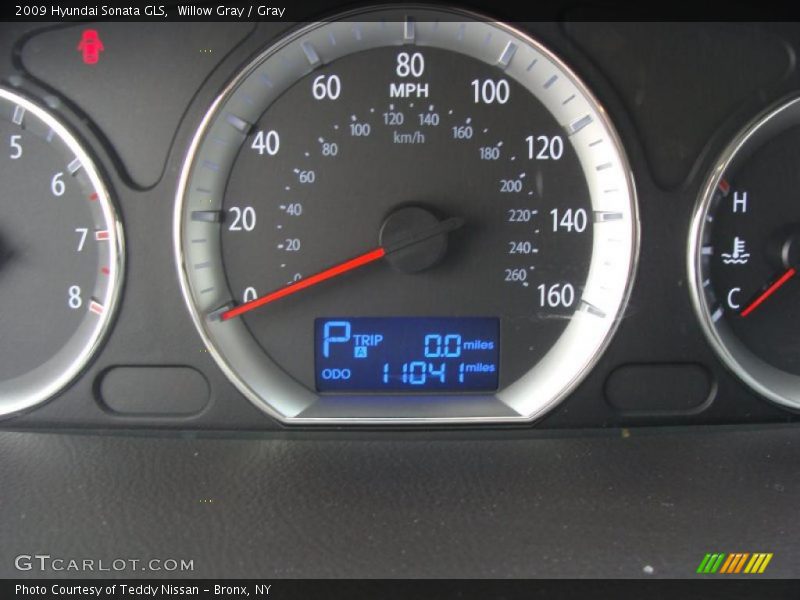 Willow Gray / Gray 2009 Hyundai Sonata GLS