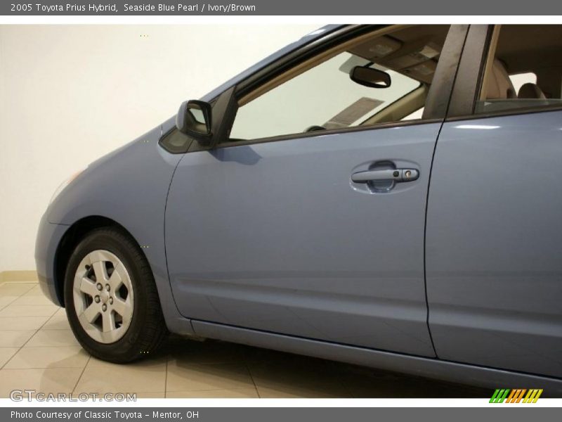Seaside Blue Pearl / Ivory/Brown 2005 Toyota Prius Hybrid