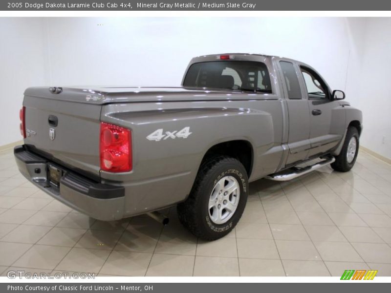 Mineral Gray Metallic / Medium Slate Gray 2005 Dodge Dakota Laramie Club Cab 4x4