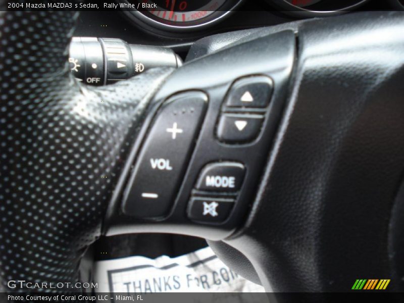 Rally White / Black 2004 Mazda MAZDA3 s Sedan