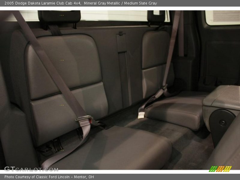 Mineral Gray Metallic / Medium Slate Gray 2005 Dodge Dakota Laramie Club Cab 4x4