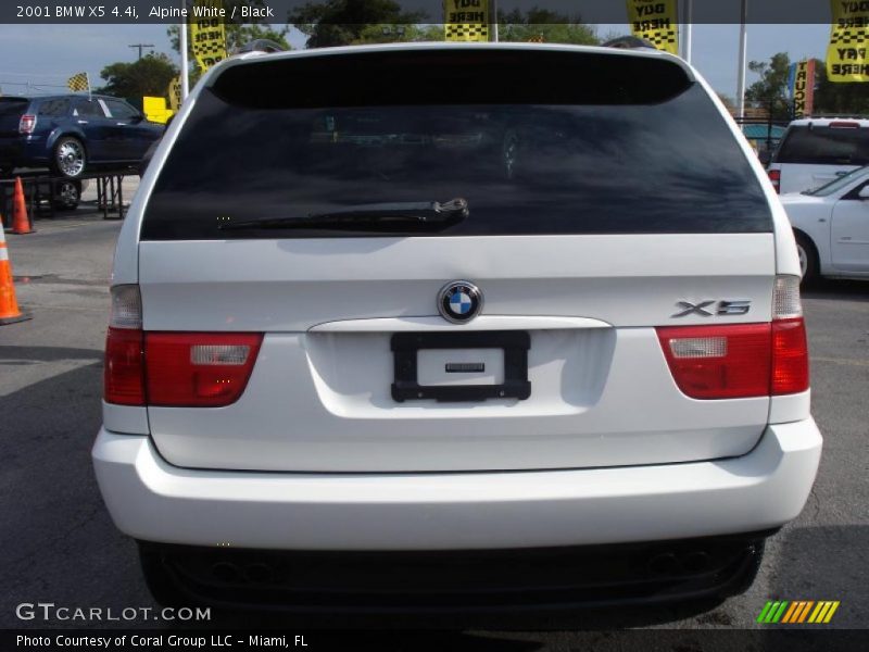 Alpine White / Black 2001 BMW X5 4.4i