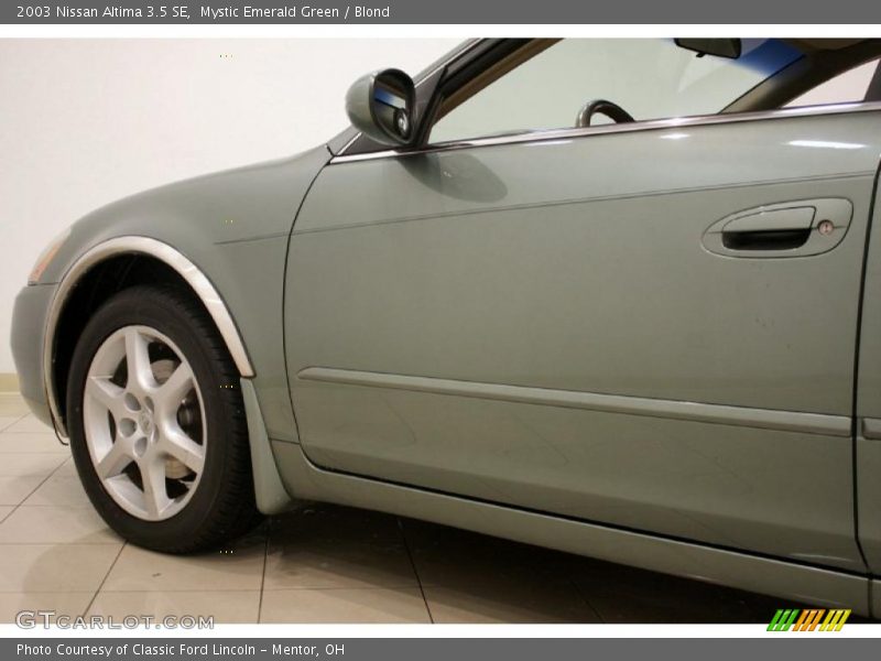 Mystic Emerald Green / Blond 2003 Nissan Altima 3.5 SE